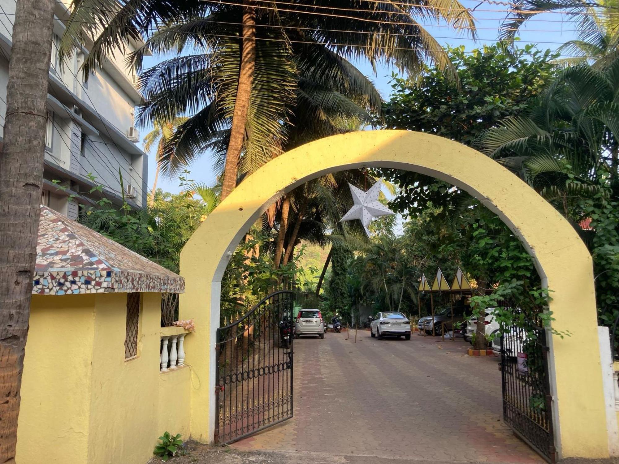 Hotel O Calangute Beach Resort Candolim Extérieur photo